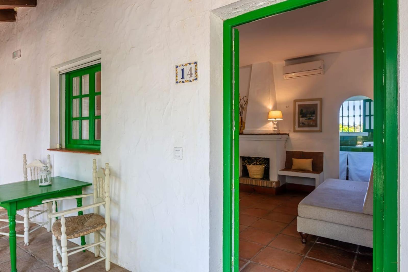 Hotel-Apart Cortijo Las Pinas Тарифа Экстерьер фото